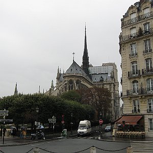 38 Paris