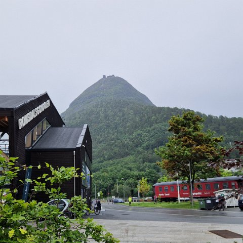 24 Åndalsnes