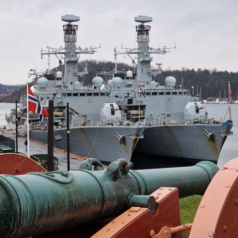 14 Type 23 fregatter i Oslo
