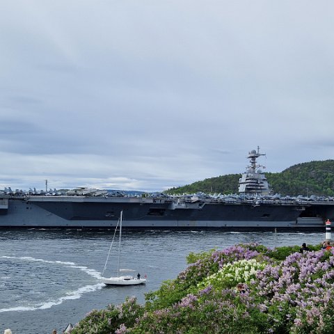 8 USS Gerald R. Ford (CVN-78) in Oslo, Norway