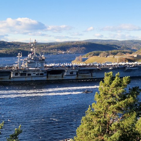 12 USS Harry S. Truman (CVN-75) in Oslo, Norway