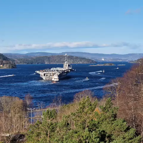 20 USS Harry S. Truman (CVN-75) in Oslo, Norway