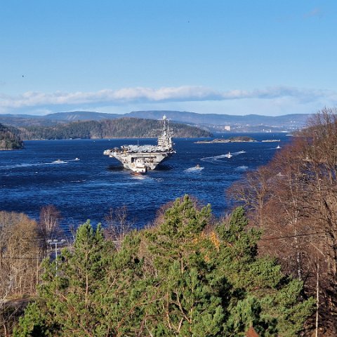 21 USS Harry S. Truman (CVN-75) in Oslo, Norway