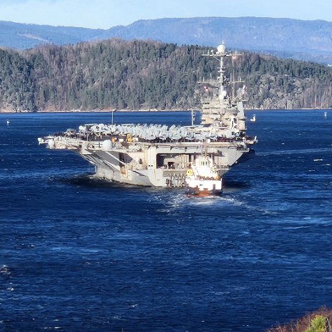 22 USS Harry S. Truman (CVN-75) in Oslo, Norway