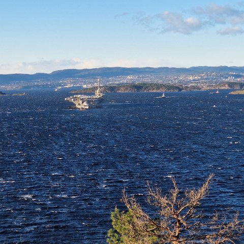 32 USS Harry S. Truman (CVN-75) in Oslo, Norway