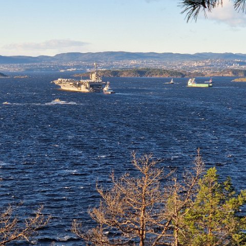 33 USS Harry S. Truman (CVN-75) in Oslo, Norway