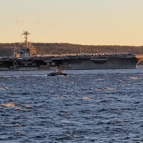 35 USS Harry S. Truman (CVN-75) in Oslo, Norway