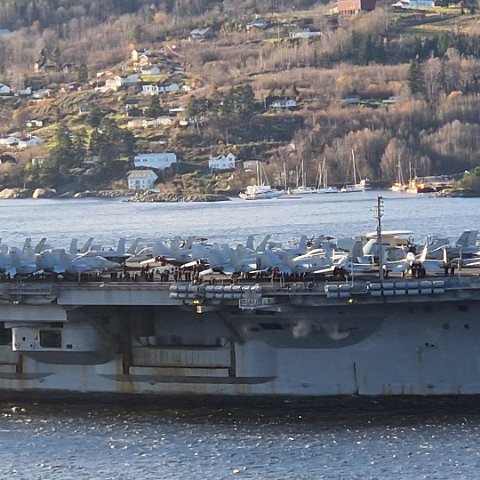 5 USS Harry S. Truman (CVN-75) in Oslo, Norway