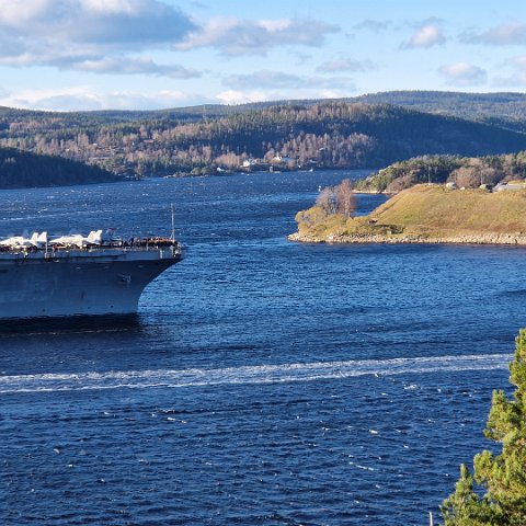 9 USS Harry S. Truman (CVN-75) in Oslo, Norway