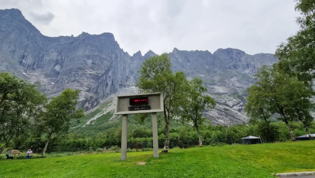 Trollveggen Rest Stop