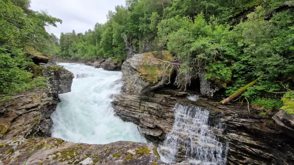 Slettafossen i elven Rauma