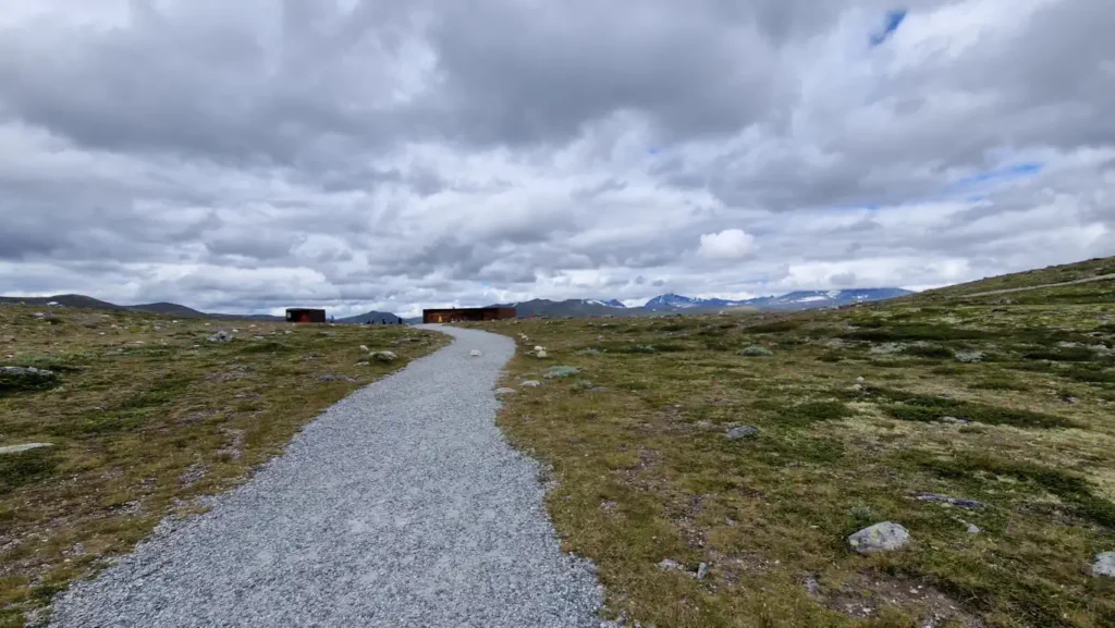 Veien til Viewpoint Snøhetta på Tverrfjellet