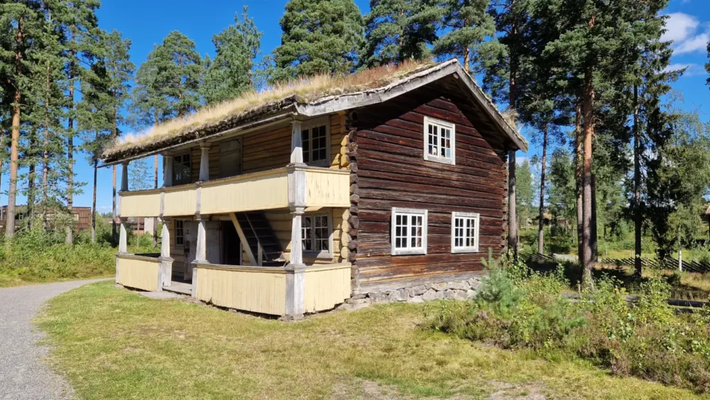 Nordre del av Elverumstunet på Glomdalsmuseet