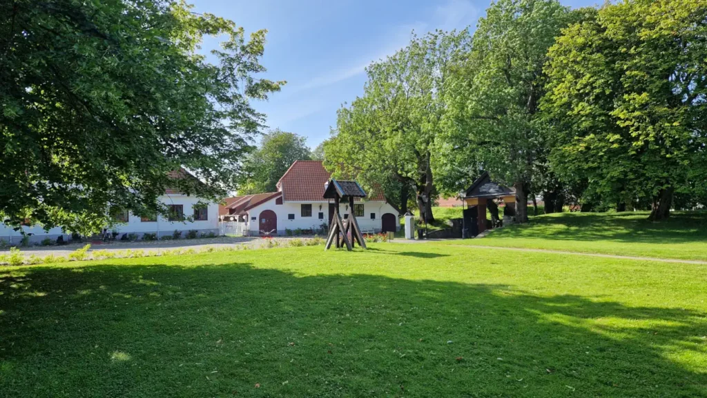 Kommandantboligen og vaktstuen i Fredriksvern